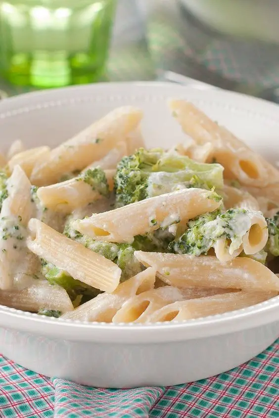 Penne with Broccoli and Garlic Cheese Sauce