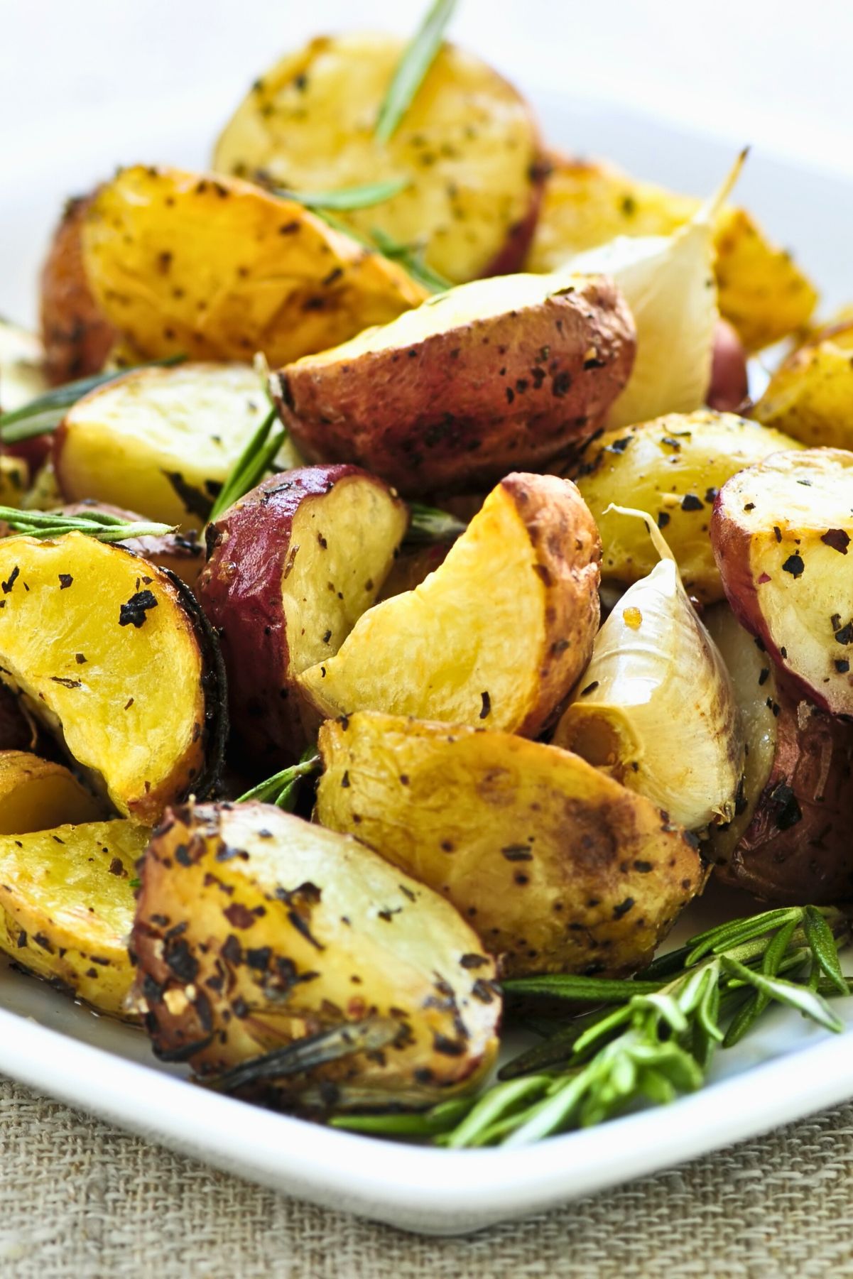 Oven Baked Red Potatoes with Parmesan and Thyme Oven Baked Red Potatoes with Parmesan and Thyme